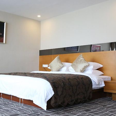 Days Inn Frontier Wuxi Wuxi  Esterno foto